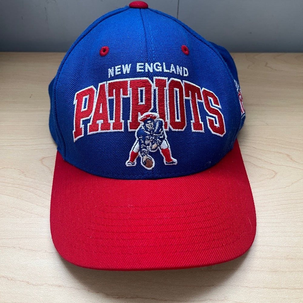 Mitchell & Ness Blue and Red Cap